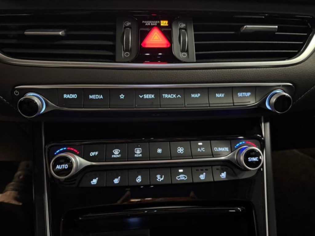 HYUNDAI Grandeur - Vista 12
