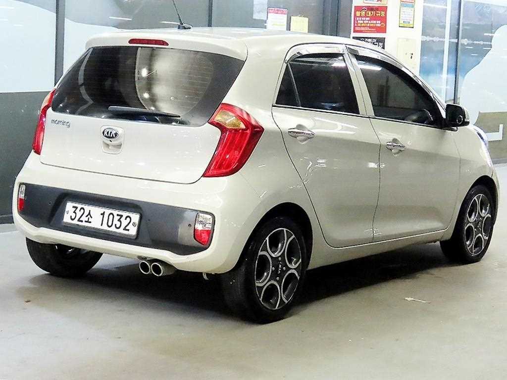 KIA Morning - Vista 4