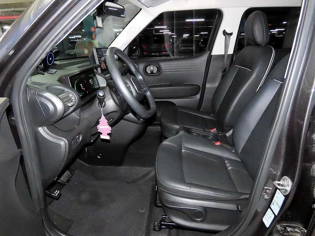 HYUNDAI Casper - Vista 6