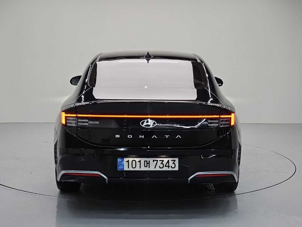 HYUNDAI Sonata - Vista 3