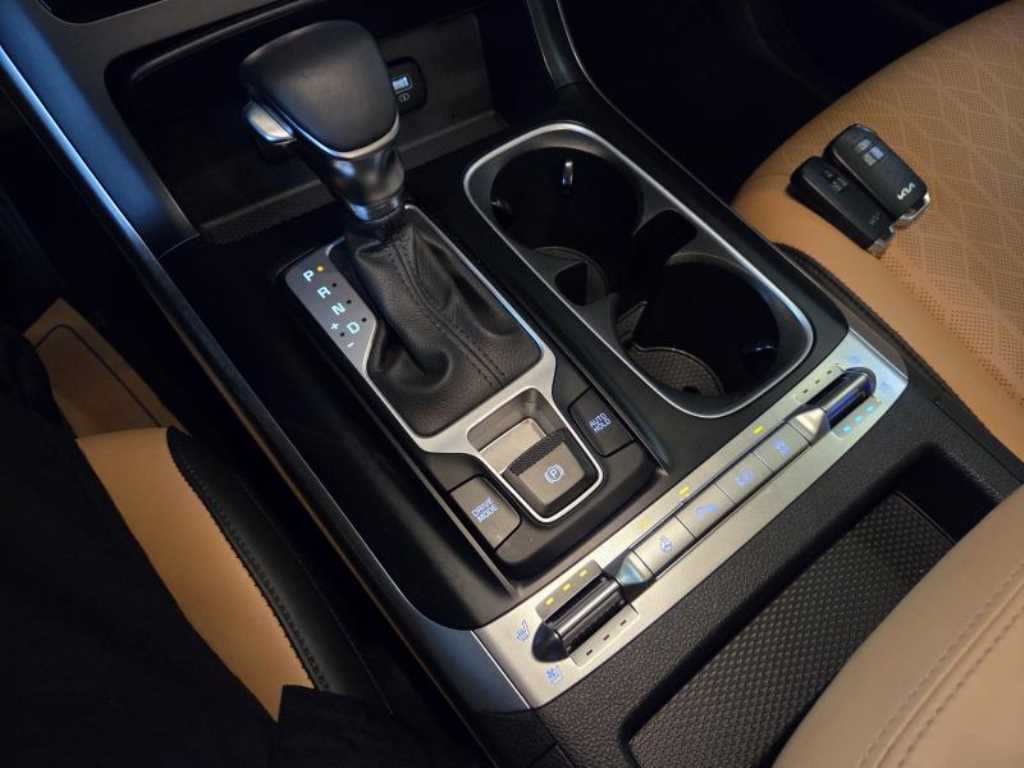 KIA Carnival 2023 Blanco - Importación desde Corea - HF Imports Iquique - Foto 18