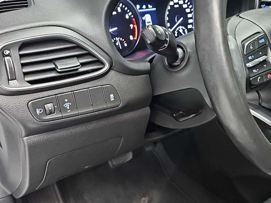 HYUNDAI i30 2018 Blanco - Importación desde Corea - HF Imports Iquique - Foto 16
