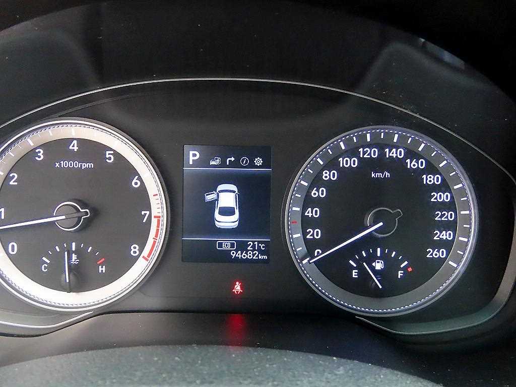 HYUNDAI Grandeur - Vista 9