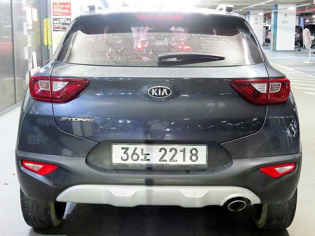 KIA Stonic - Vista 5