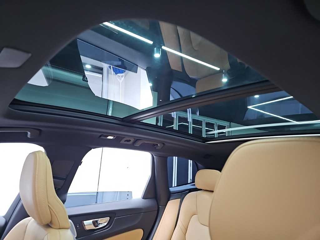 Volvo XC60 2023 Blanco - Importación desde Corea - HF Imports Iquique - Foto 14