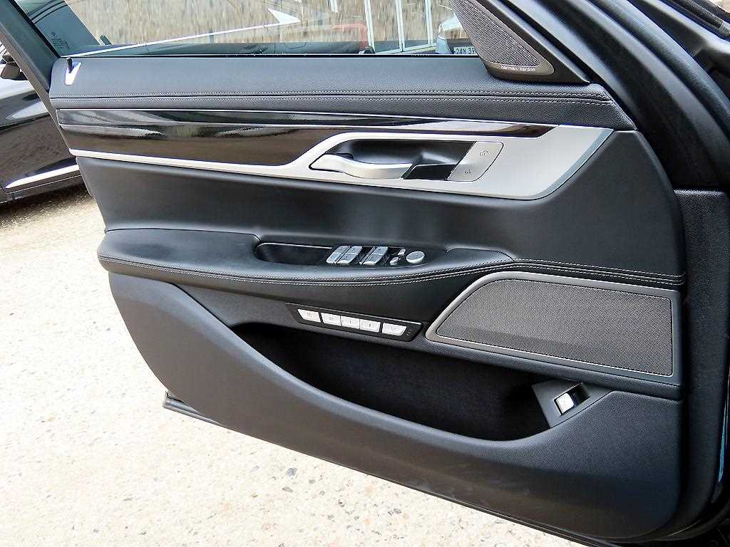 BMW 7 Series - Vista 12