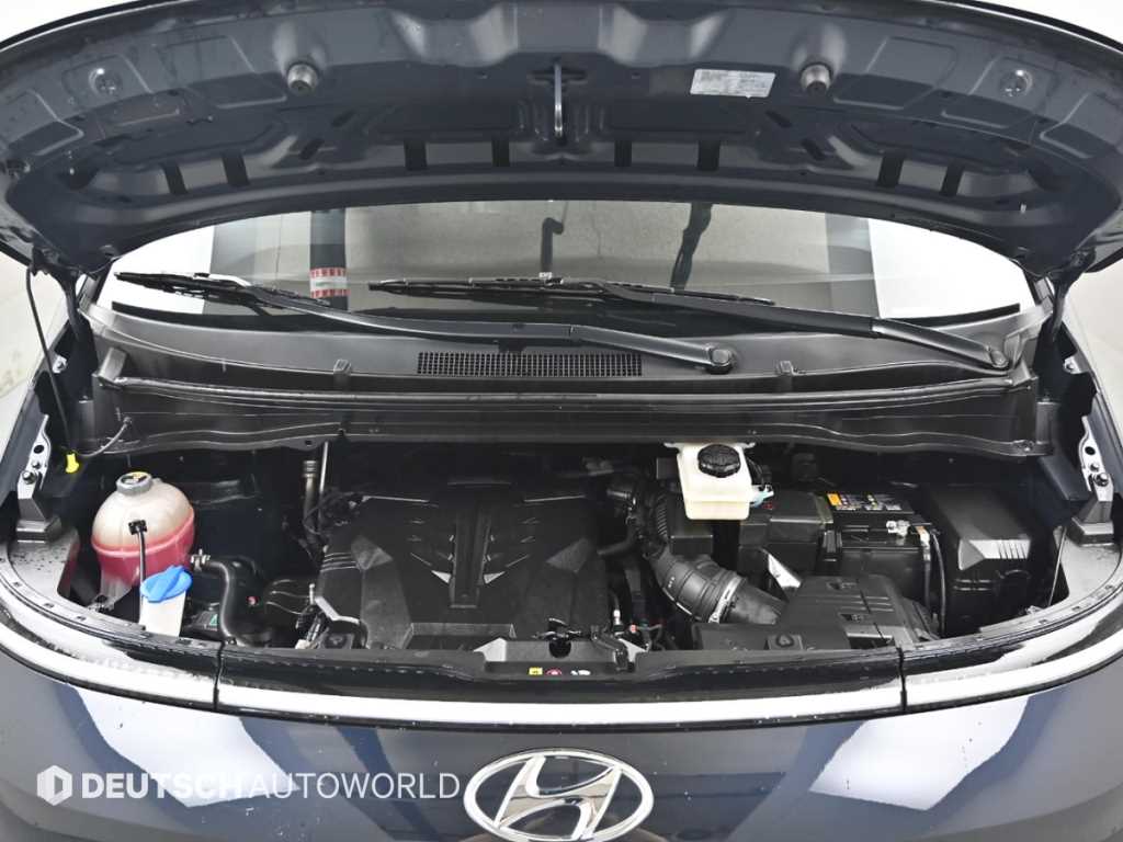 HYUNDAI Staria - Vista 6