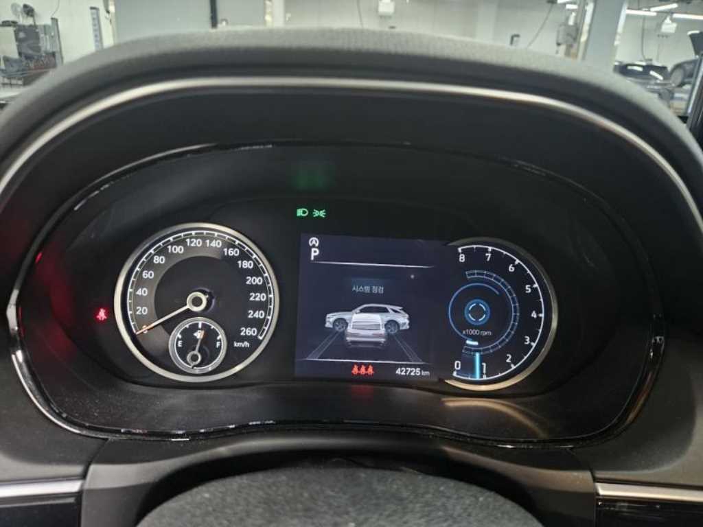 Genesis GV70 - Vista 8