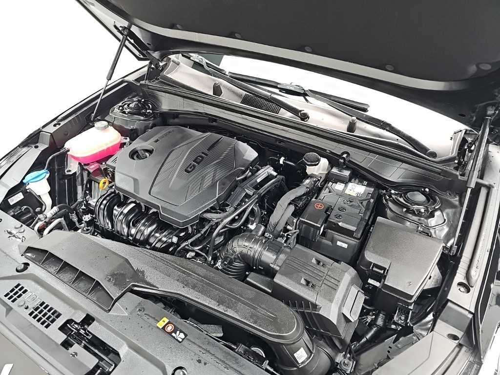KIA K8 - Vista 5