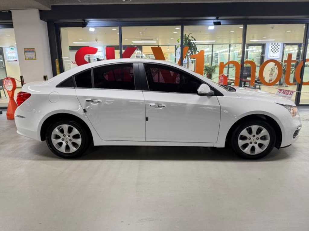 Chevrolet Cruise - Vista 3