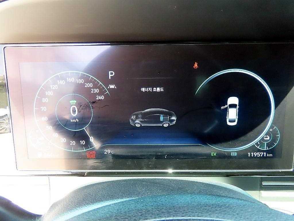 HYUNDAI Grandeur - Vista 9