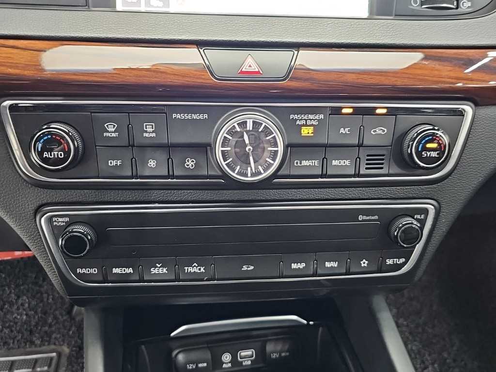 KIA K7 - Vista 10