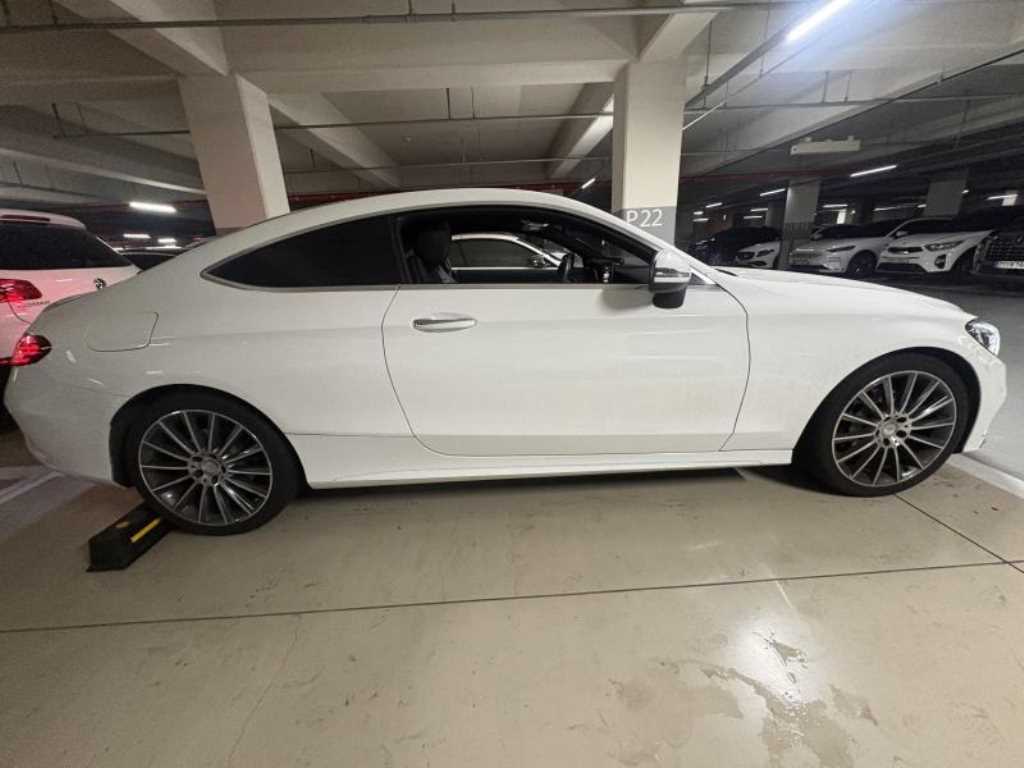 Mercedes Benz C Class - Vista 8