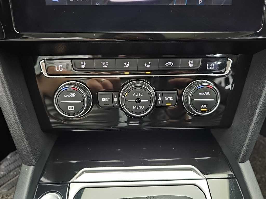 Volkswagen Passat - Vista 10