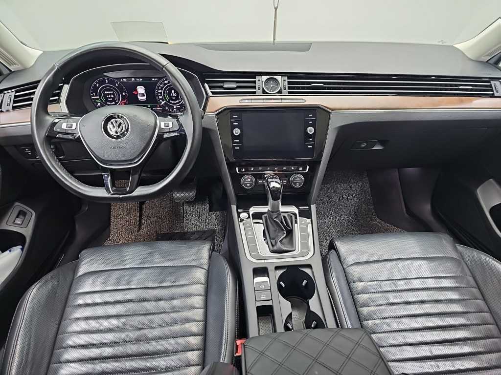 Volkswagen Passat - Vista 7