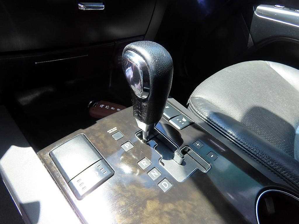 KIA Mohave - Vista 11