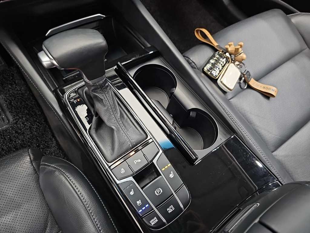 KIA K7 - Vista 8