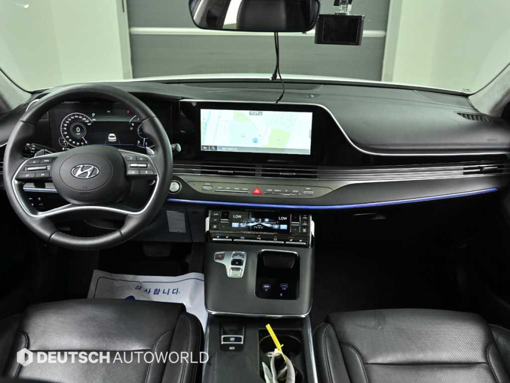 HYUNDAI Grandeur - Vista 7