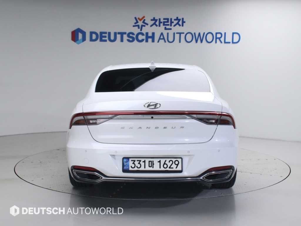 HYUNDAI Grandeur - Vista 4