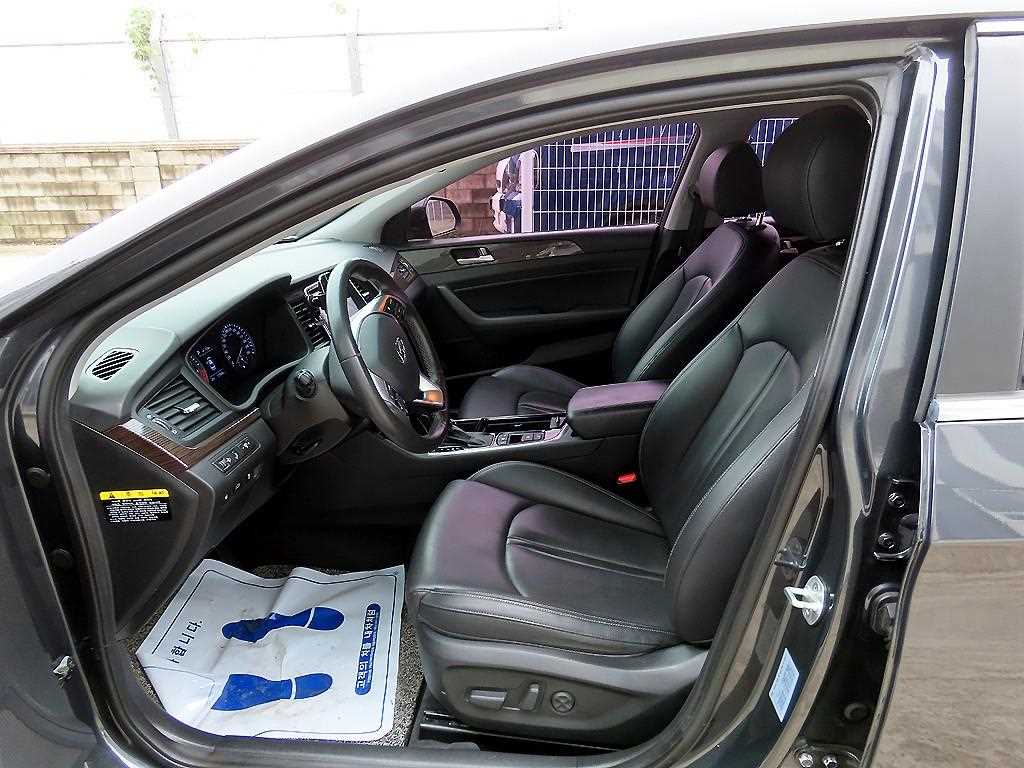 HYUNDAI Sonata - Vista 5