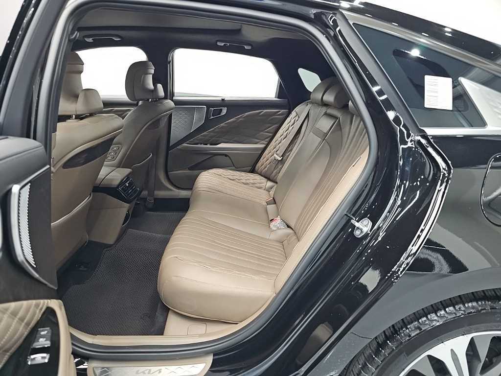 KIA K8 - Vista 12