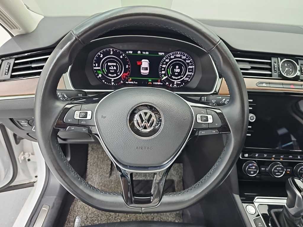 Volkswagen Passat - Vista 9