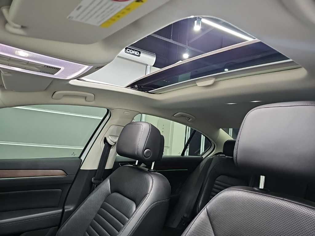 Volkswagen Passat 2018 Blanco - Importación desde Corea - HF Imports Iquique - Foto 14