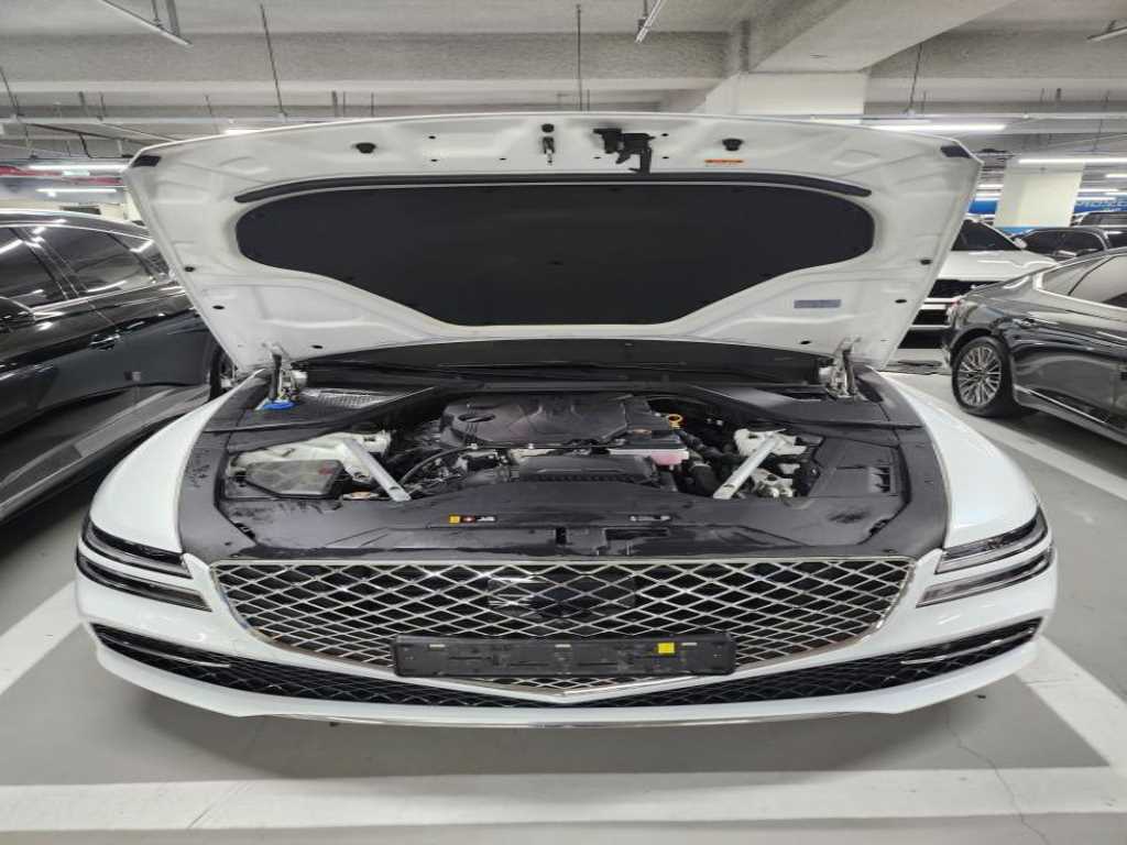 Genesis G80 - Vista 9