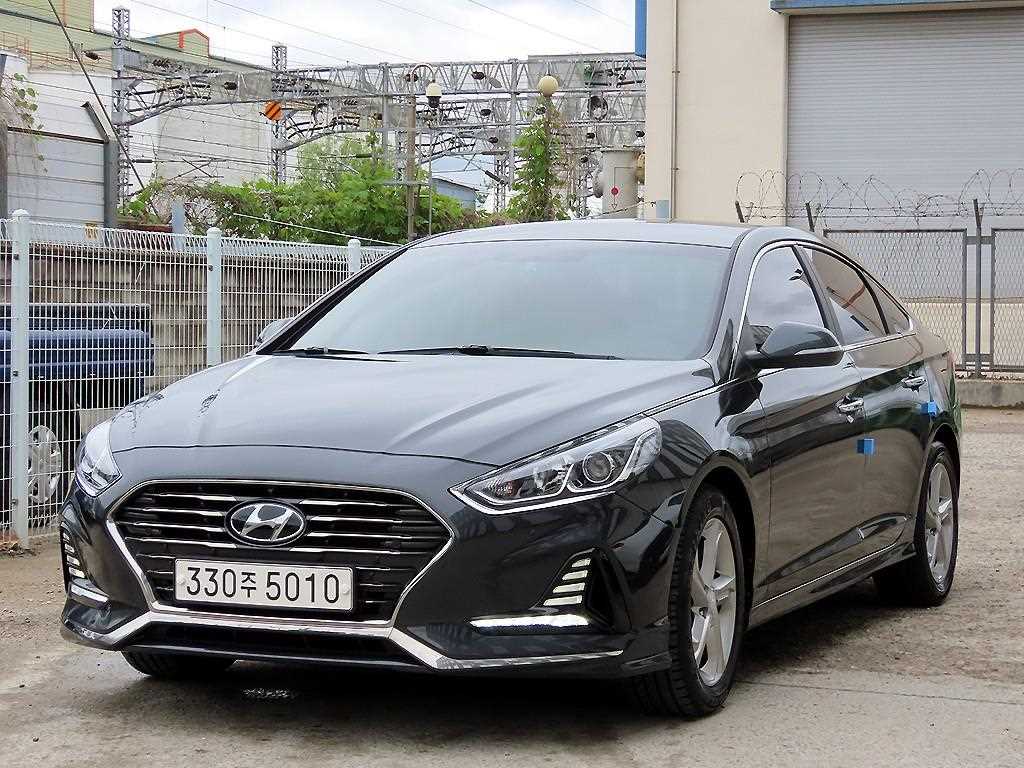 HYUNDAI Sonata - Vista 2