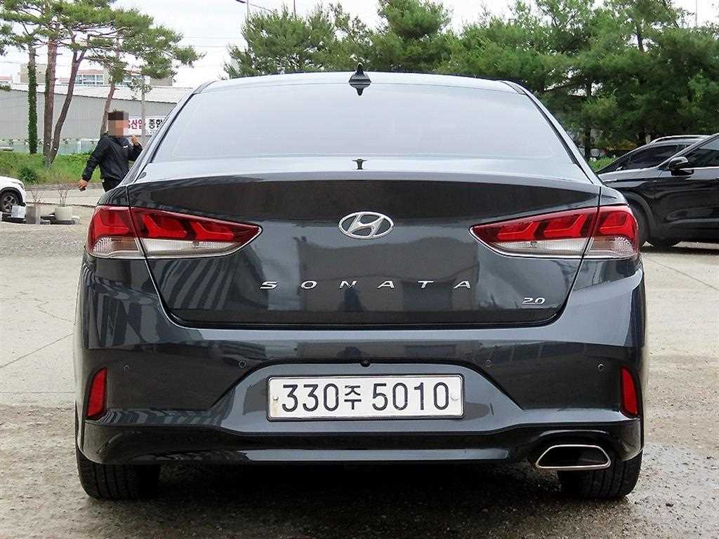 HYUNDAI Sonata - Vista 4
