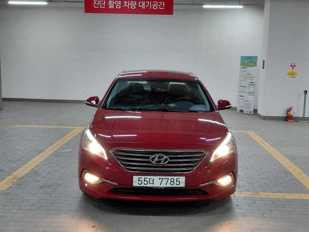 HYUNDAI Sonata - Vista 3