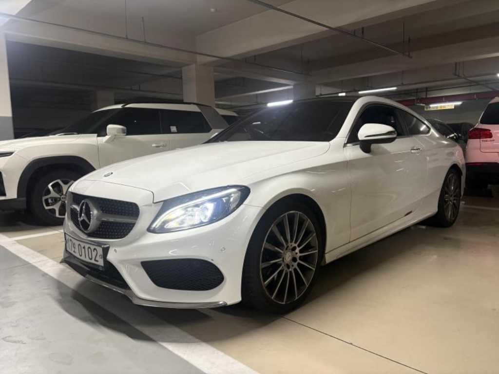 Mercedes Benz C Class - Vista 3