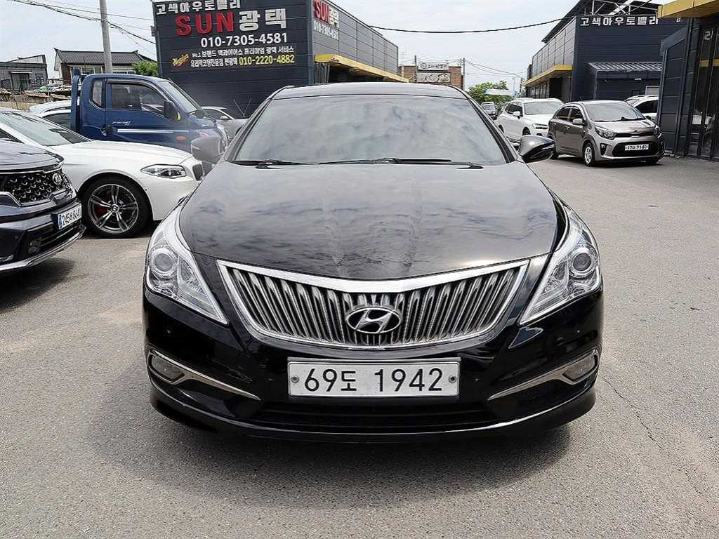 HYUNDAI Grandeur - Vista 2