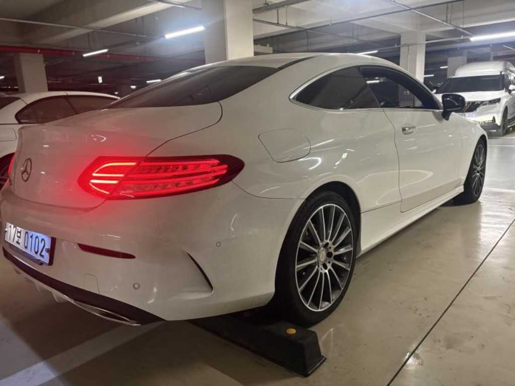 Mercedes Benz C Class - Vista 7