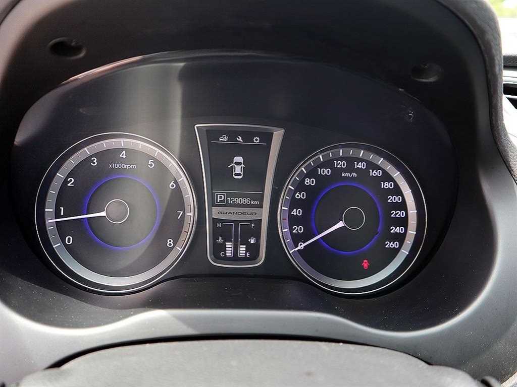 HYUNDAI Grandeur - Vista 9