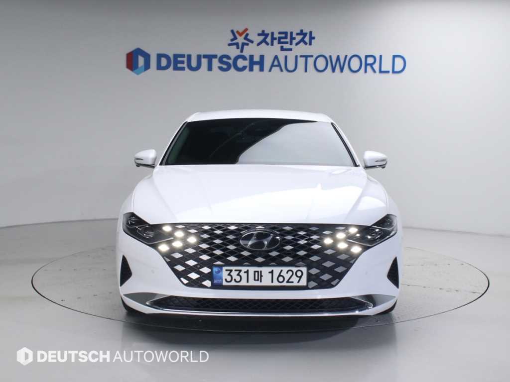 HYUNDAI Grandeur - Vista 3