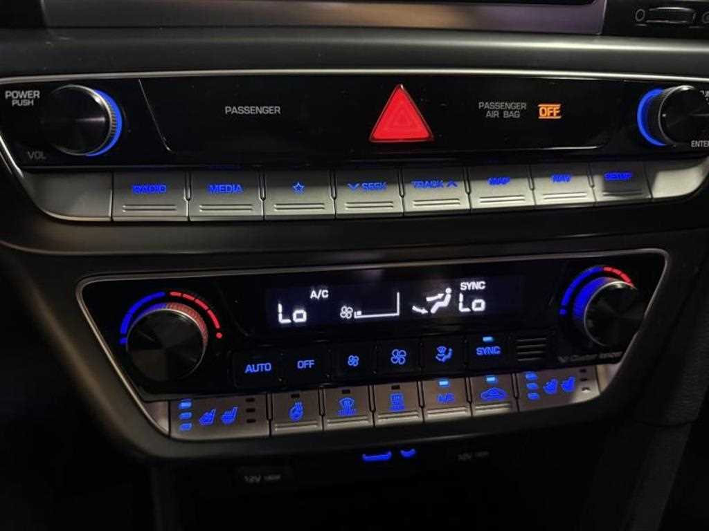HYUNDAI Sonata - Vista 8