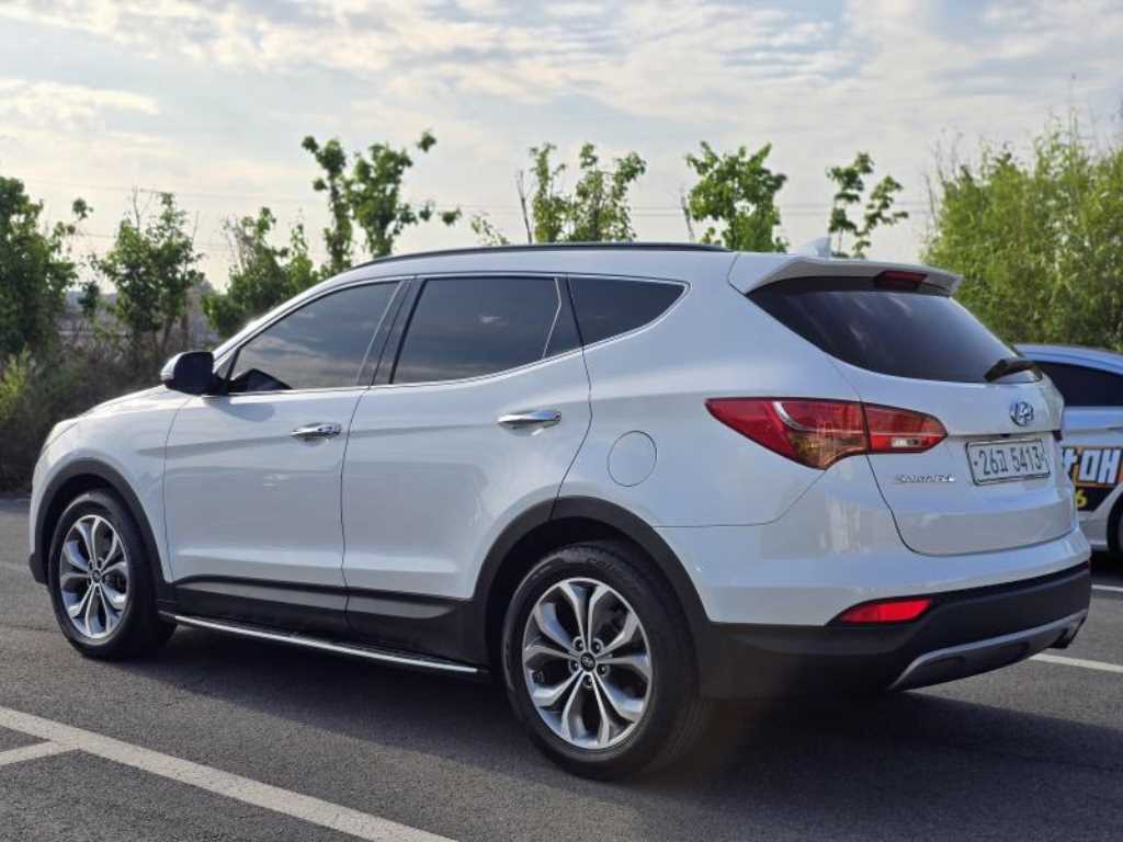 HYUNDAI Santa Fe - Vista 5