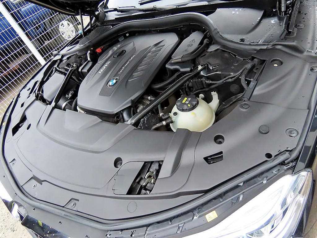 BMW 7 Series 2016 Negro - Importación desde Corea - HF Imports Iquique - Foto 19