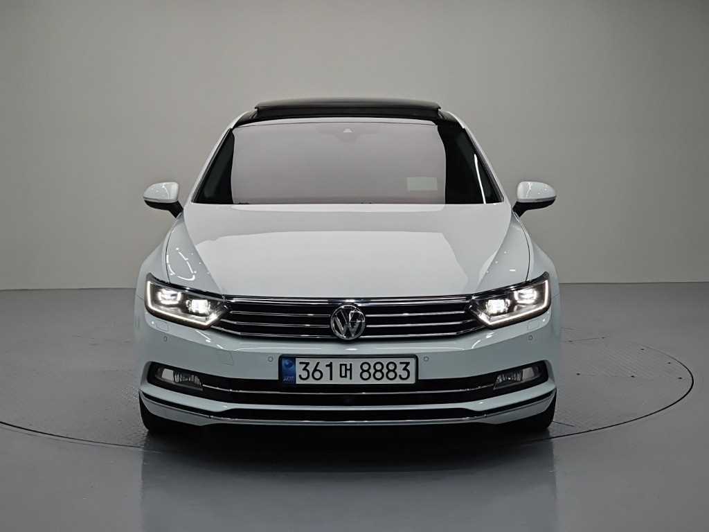 Volkswagen Passat - Vista 2