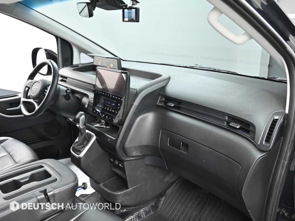 HYUNDAI Staria - Vista 7