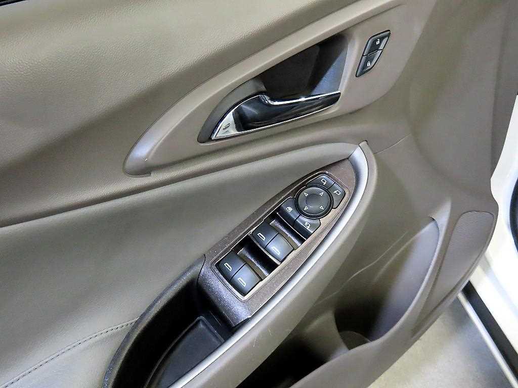 Chevrolet Malibu 2017 Blanco - Importación desde Corea - HF Imports Iquique - Foto 13