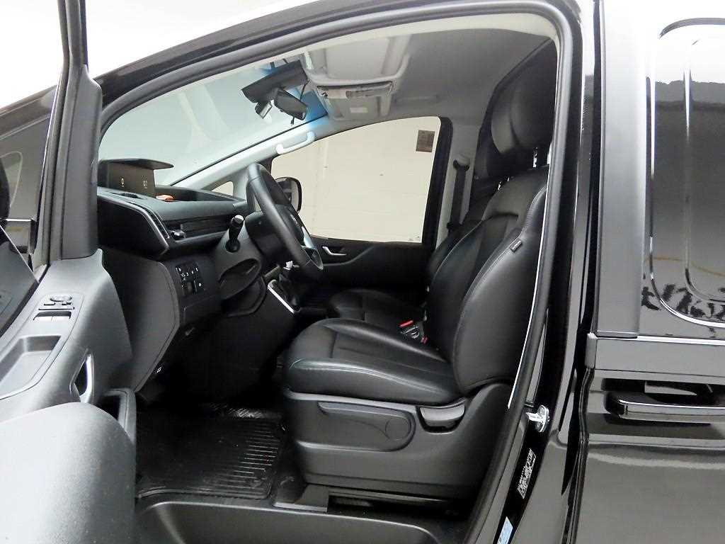 HYUNDAI Staria - Vista 7
