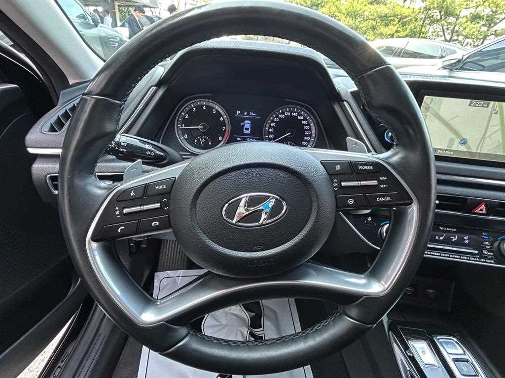 HYUNDAI Sonata - Vista 10