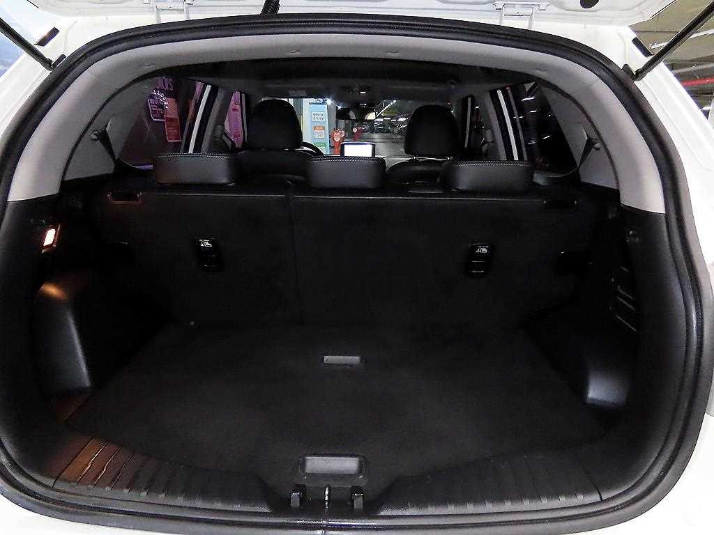 Ssangyong Tivoli 2018 Blanco - Importación desde Corea - HF Imports Iquique - Foto 17