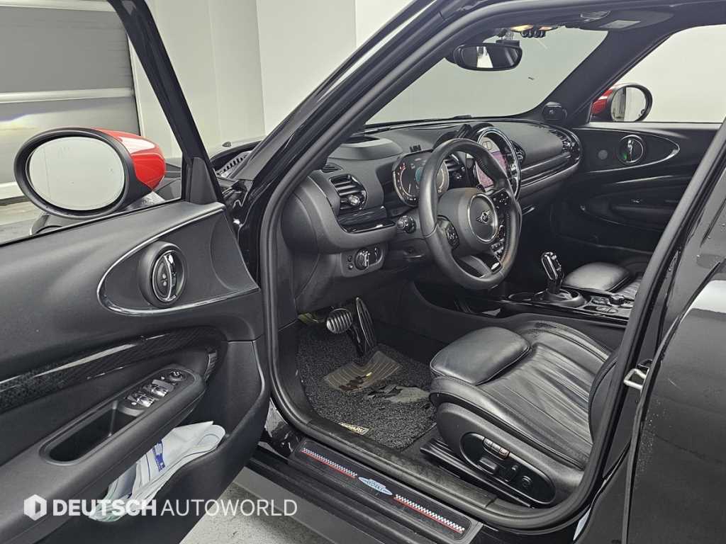 Mini Clubman - Vista 11
