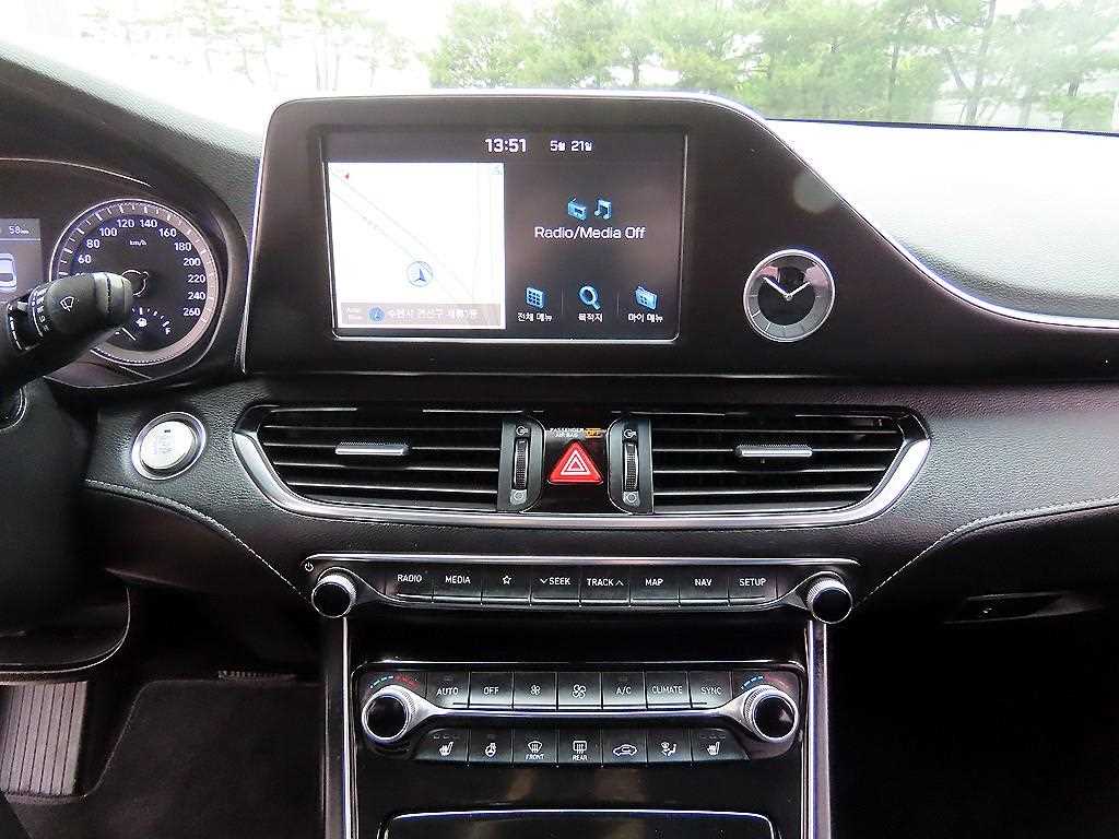 HYUNDAI Grandeur 2018 Negro - Importación desde Corea - HF Imports Iquique - Foto 13