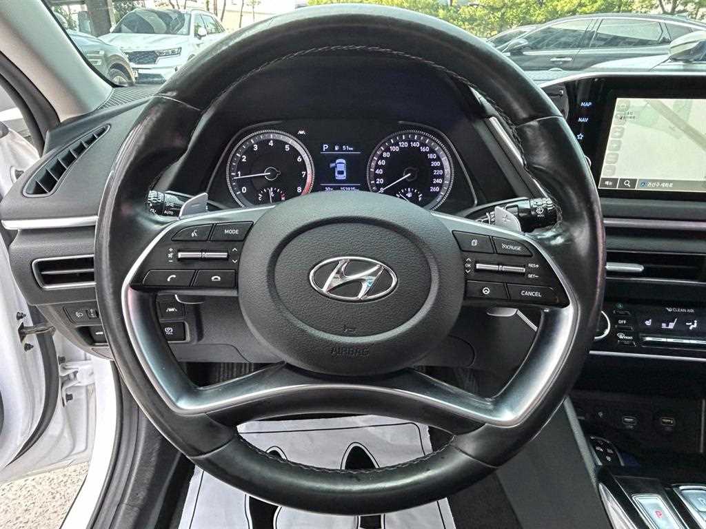 HYUNDAI Sonata - Vista 9