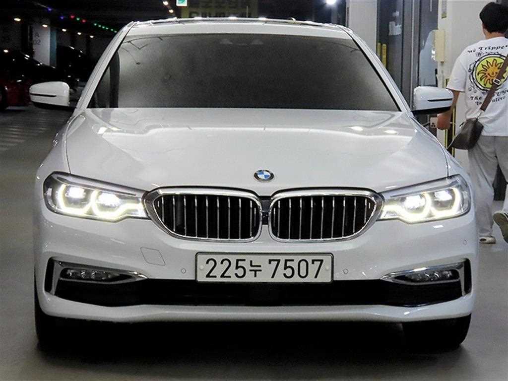 BMW 5 Series - Vista 2