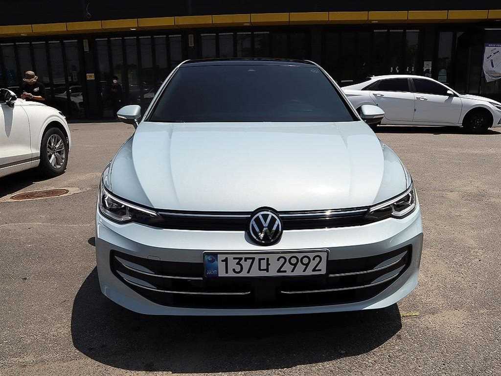 Volkswagen Golf - Vista 2
